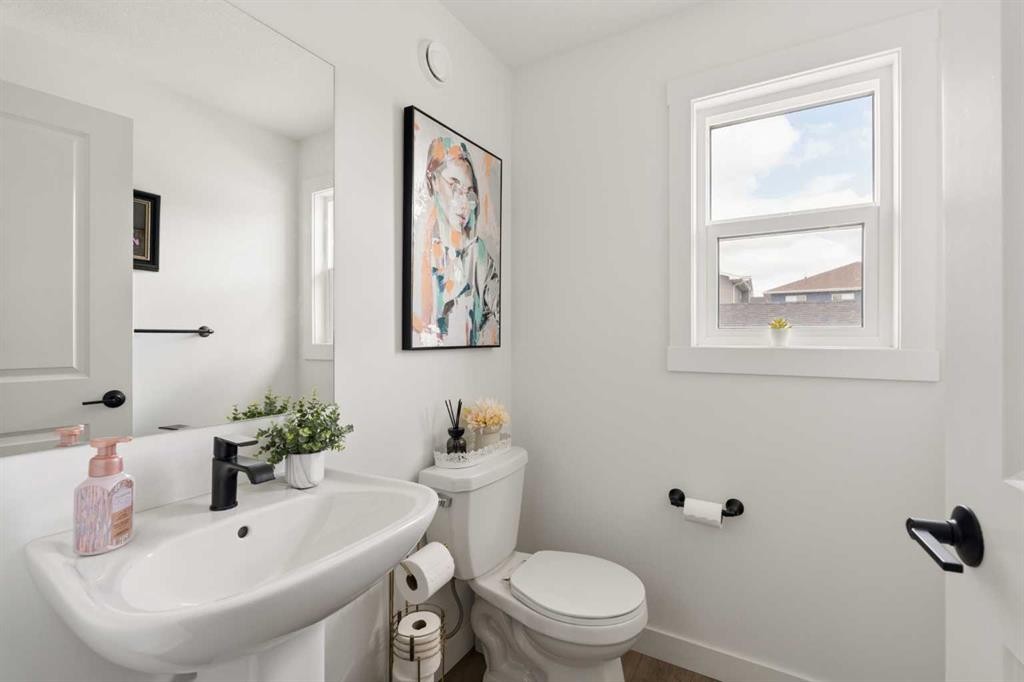 345 Calhoun Common Ne, Calgary, AB - Indoor Photo Showing Bathroom