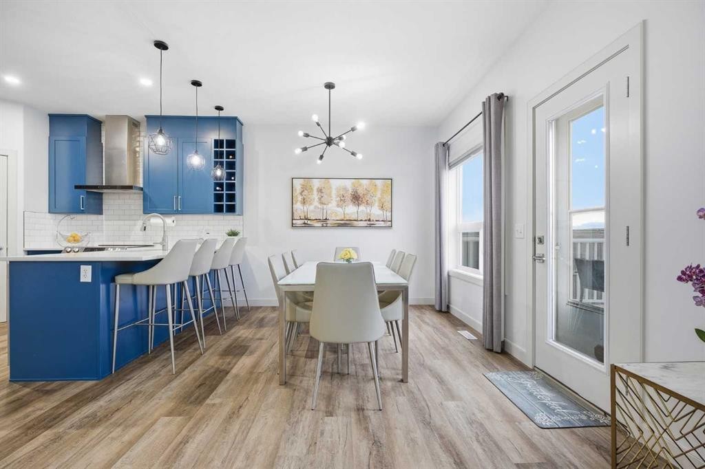 107 Everwoods Park Sw, Calgary, AB - Indoor Photo Showing Other Room