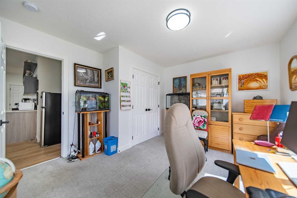 9 Scripps Landing Nw, Calgary, AB - Indoor Photo Showing Office