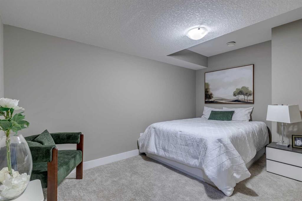 490 Mahogany Manor Se, Calgary, AB - Indoor Photo Showing Bedroom