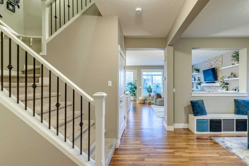 490 Mahogany Manor Se, Calgary, AB - Indoor Photo Showing Other Room