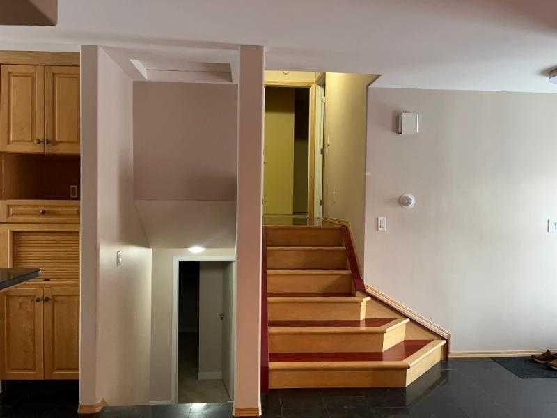 6151 Penworth Road Se, Calgary, AB - Indoor Photo Showing Other Room