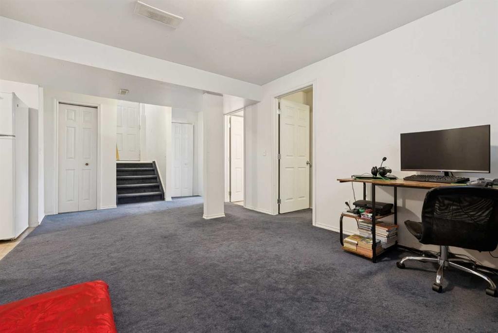 35 Saddletree Drive Ne, Calgary, AB - Indoor Photo Showing Office