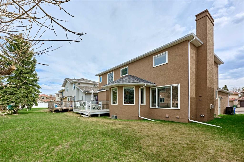 243 Hampshire Close Nw, Calgary, AB - Outdoor With Deck Patio Veranda With Exterior