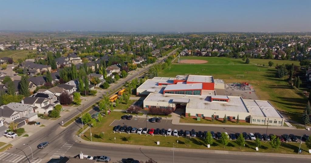 607 Cranbrook Walk Se, Calgary, AB - Outdoor With View
