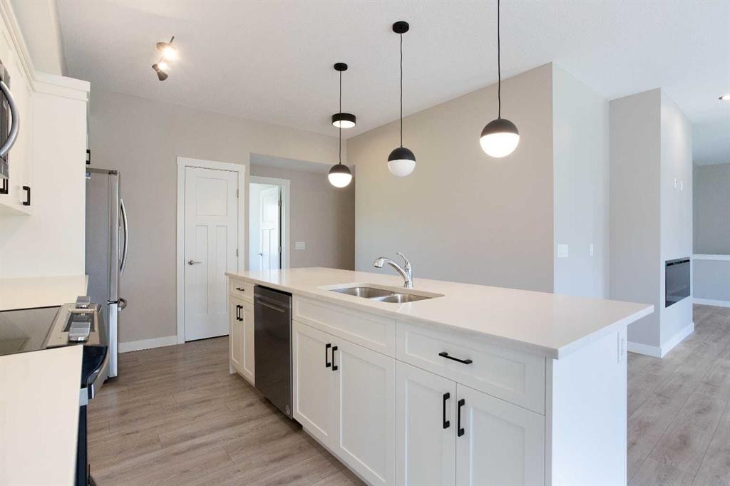 607 Cranbrook Walk Se, Calgary, AB
