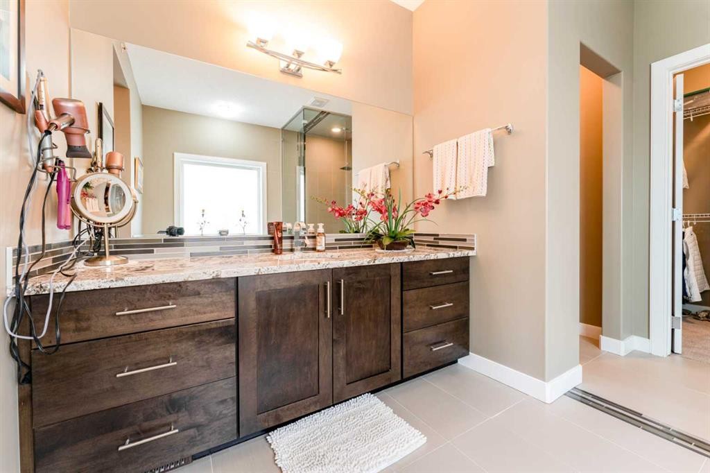 149 Muirfield Boulevard, Lyalta, AB - Indoor Photo Showing Bathroom