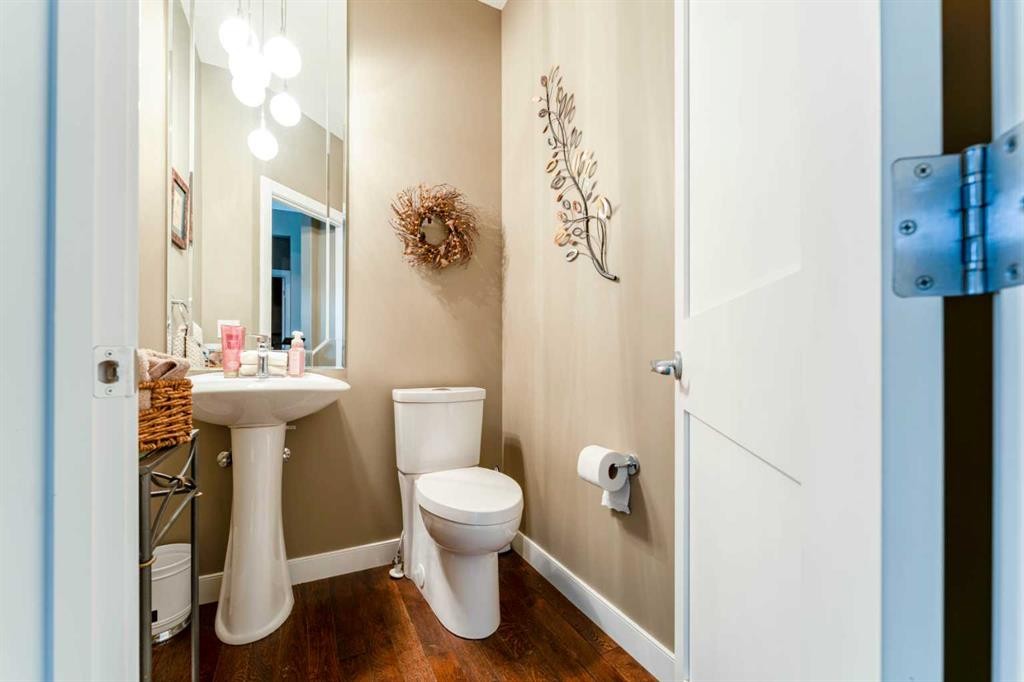 149 Muirfield Boulevard, Lyalta, AB - Indoor Photo Showing Bathroom