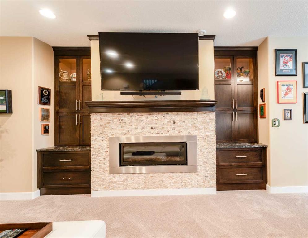 149 Muirfield Boulevard, Lyalta, AB - Indoor Photo Showing Living Room With Fireplace