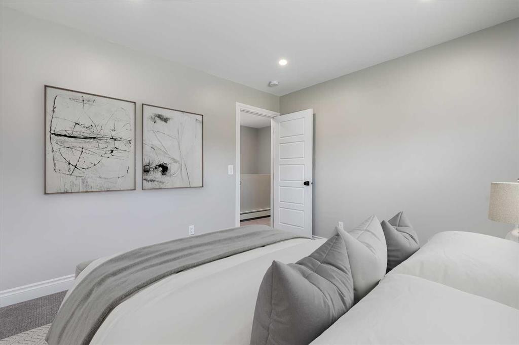 3-232 20 Avenue Ne, Calgary, AB - Indoor Photo Showing Bedroom
