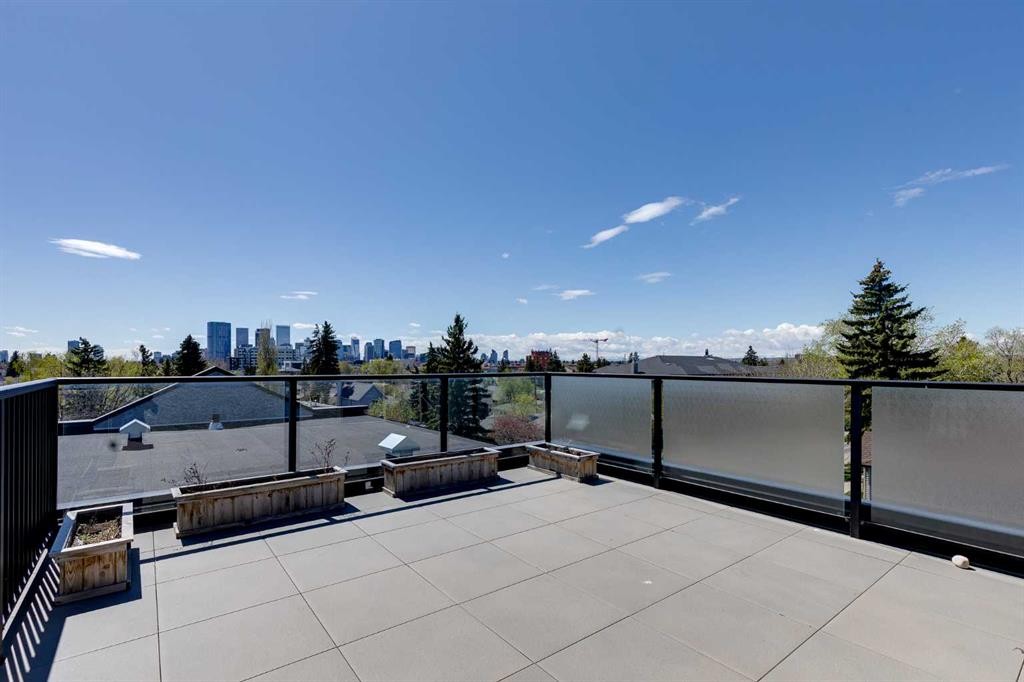 3-232 20 Avenue Ne, Calgary, AB - Outdoor With Balcony With View