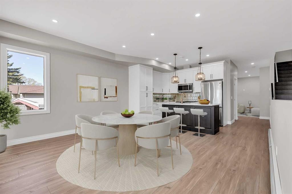 3-232 20 Avenue Ne, Calgary, AB - Indoor Photo Showing Dining Room