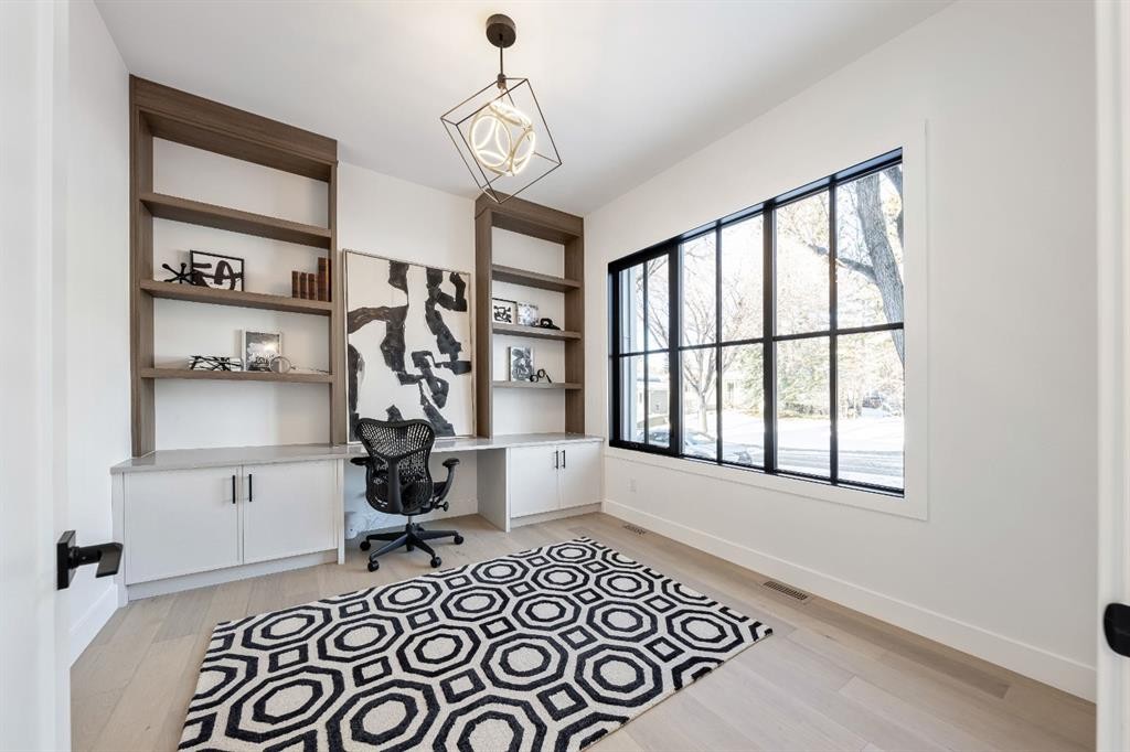 2755 Cannon Road Nw, Calgary, AB - Indoor