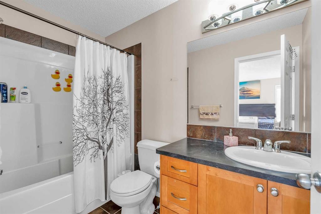 61 Taralake Street Ne, Calgary, AB - Indoor Photo Showing Bathroom