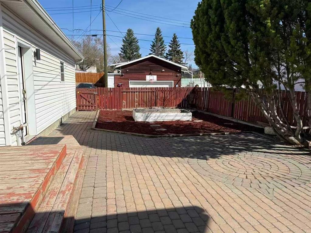 612 101 Avenue Sw, Calgary, AB - Outdoor With Deck Patio Veranda