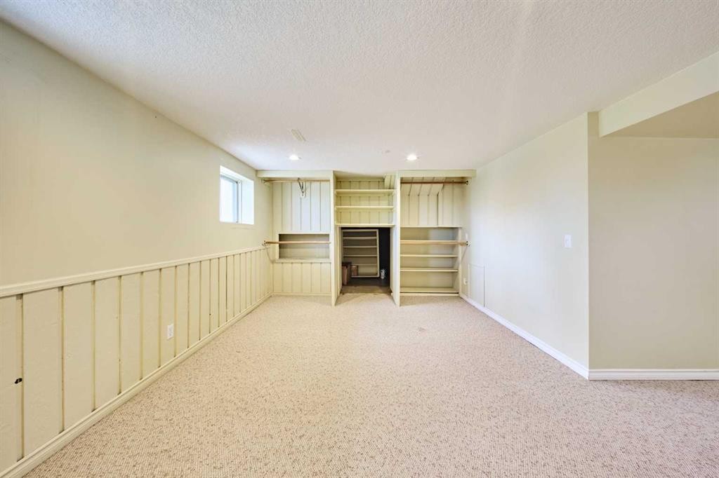 612 101 Avenue Sw, Calgary, AB - Indoor