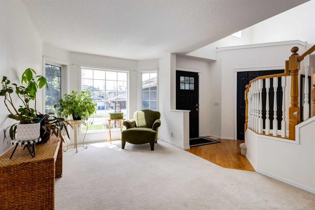 439 Mountain Park Drive Se, Calgary, AB - Indoor