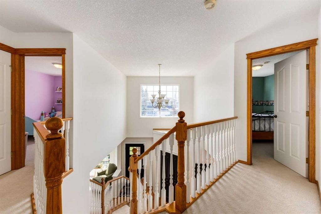 439 Mountain Park Drive Se, Calgary, AB - Indoor Photo Showing Other Room