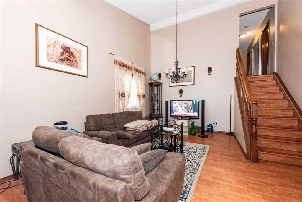 27 Ventura Way Ne, Calgary, AB - Indoor