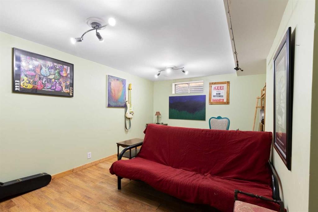 84 Abingdon Crescent Ne, Calgary, AB - Indoor