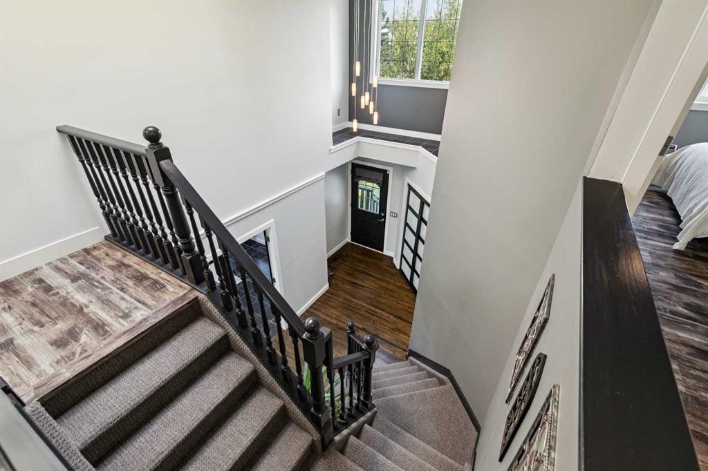 98 Sierra Nevada Green Sw, Calgary, AB - Indoor Photo Showing Other Room