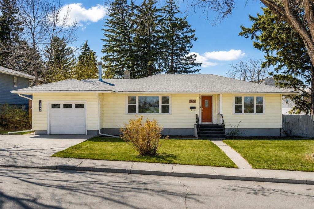 3003 25 Street Sw, Calgary, AB - Outdoor