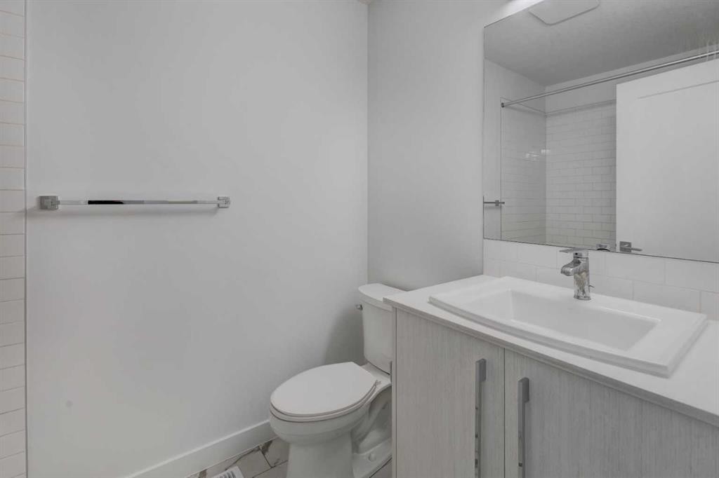705-50 Cornerstone Passage Ne, Calgary, AB - Indoor Photo Showing Bathroom