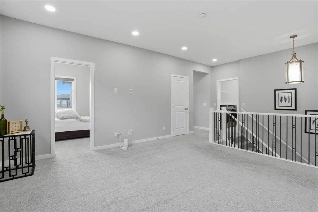 276 Calhoun Crescent Ne, Calgary, AB - Indoor Photo Showing Other Room