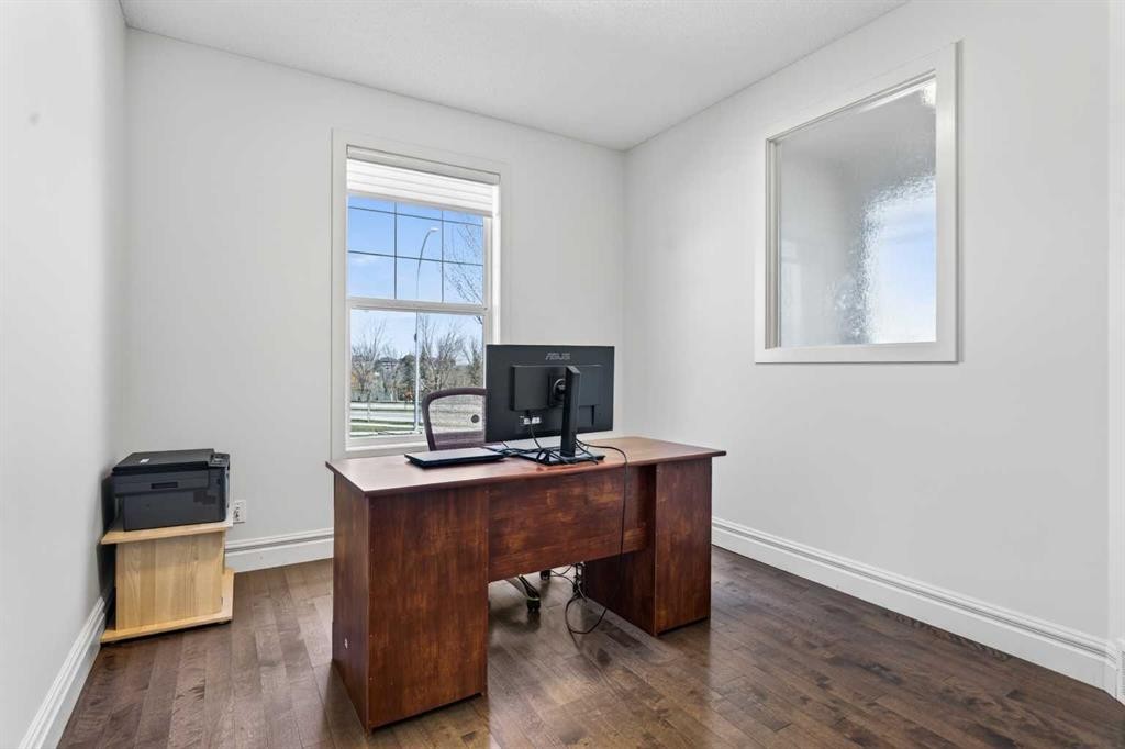 421 Auburn Bay Boulevard Se, Calgary, AB - Indoor Photo Showing Office