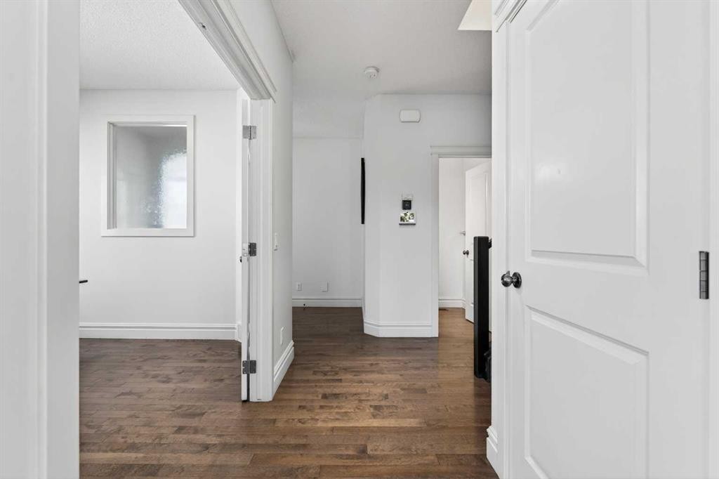 421 Auburn Bay Boulevard Se, Calgary, AB - Indoor Photo Showing Other Room