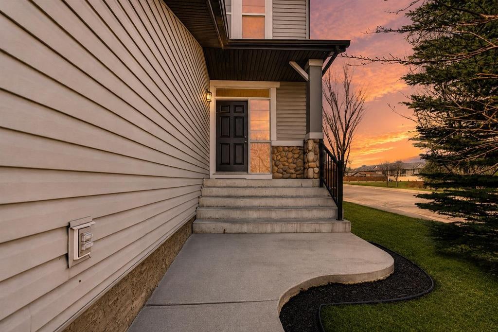 421 Auburn Bay Boulevard Se, Calgary, AB - Outdoor With Exterior