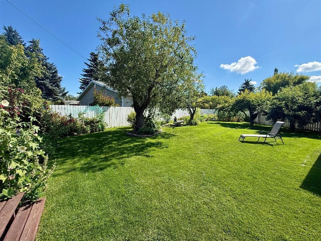 807 8 Avenue Se, High River, AB