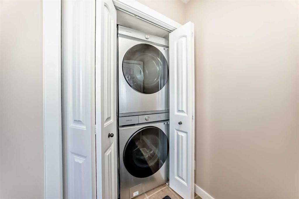 299 Saddlebrook Circle Ne, Calgary, AB - Indoor Photo Showing Laundry Room