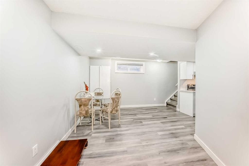 299 Saddlebrook Circle Ne, Calgary, AB - Indoor Photo Showing Other Room