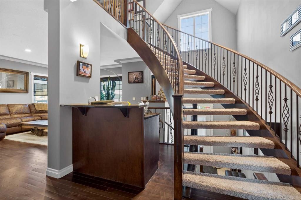 9050 14 Avenue Sw, Calgary, AB - Indoor Photo Showing Other Room