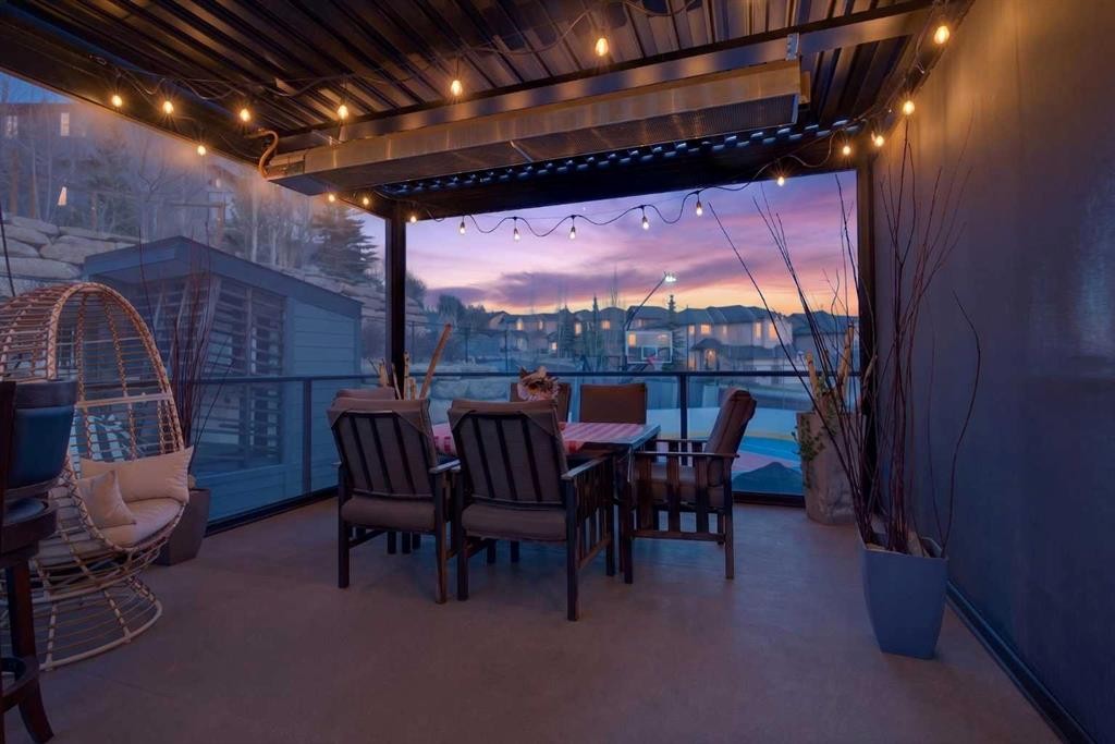 9050 14 Avenue Sw, Calgary, AB - Indoor