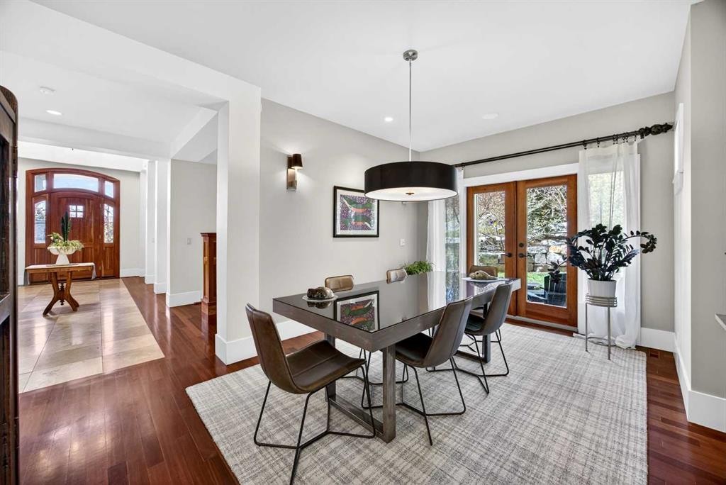 914 36 Avenue Sw, Calgary, AB - Indoor Photo Showing Dining Room