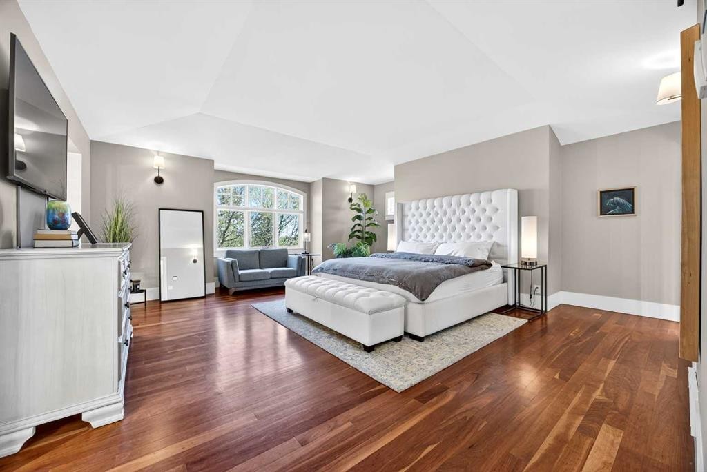 914 36 Avenue Sw, Calgary, AB - Indoor