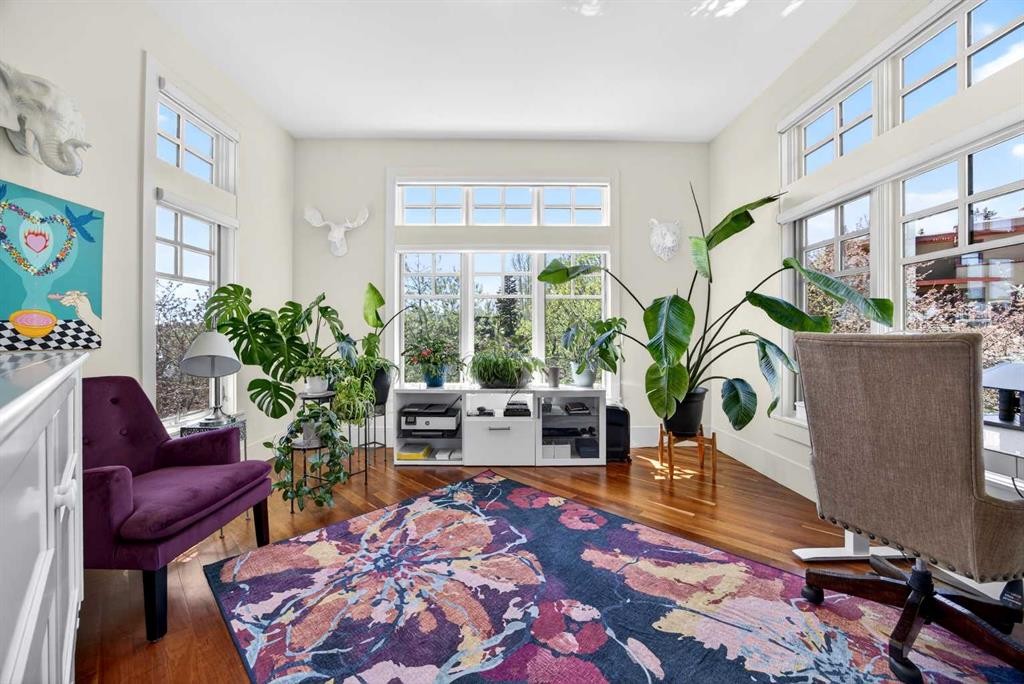 914 36 Avenue Sw, Calgary, AB - Indoor