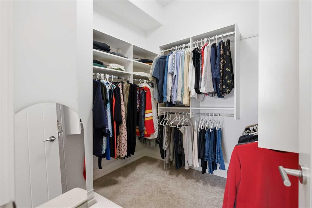 117 Spring Water Close, Heritage Pointe, AB - Indoor With Storage