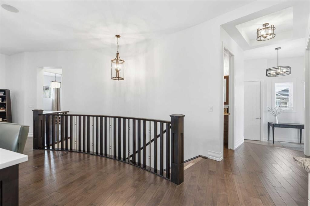 117 Spring Water Close, Heritage Pointe, AB - Indoor Photo Showing Other Room