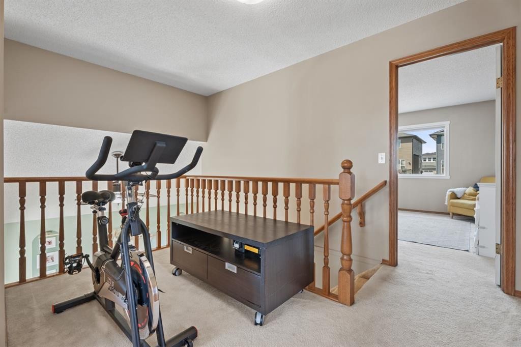 133 Carr Crescent, Okotoks, AB - Indoor Photo Showing Other Room
