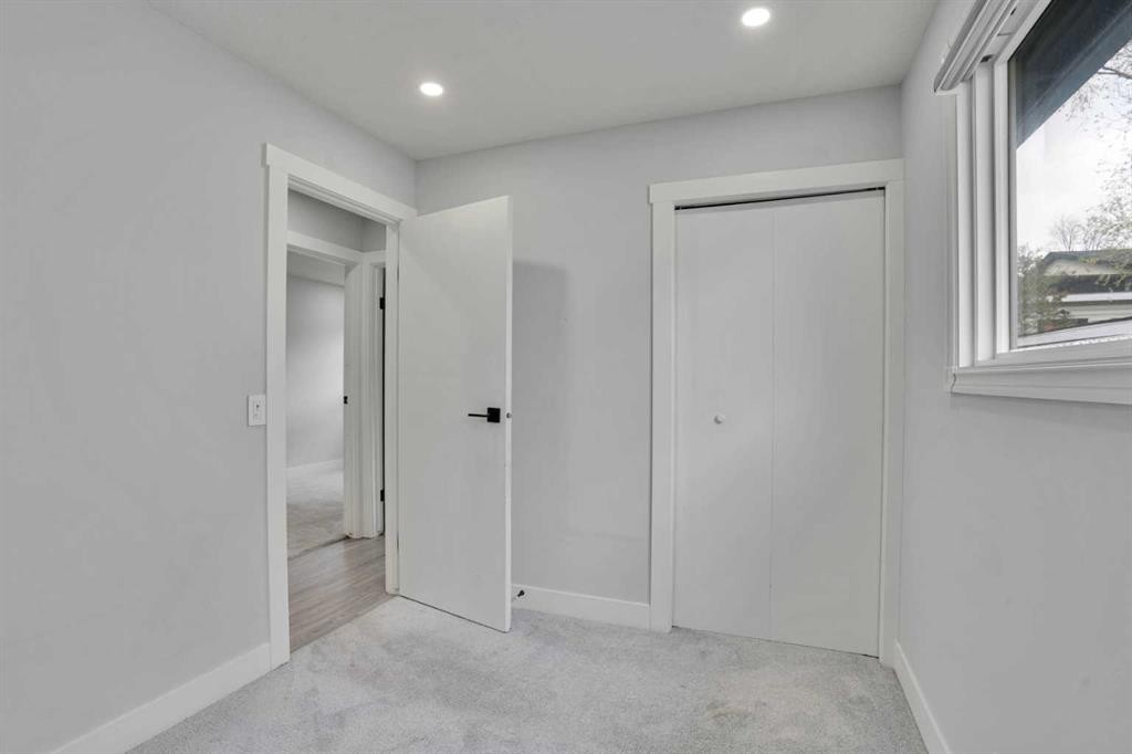 44 Falmead Road Ne, Calgary, AB - Indoor Photo Showing Other Room