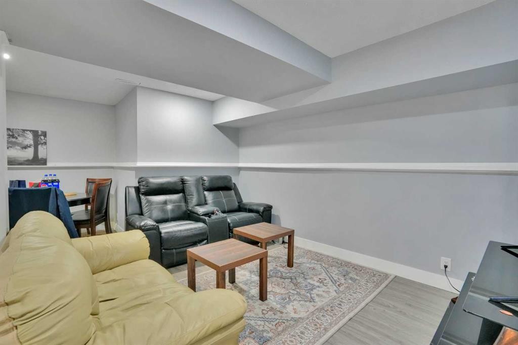 44 Falmead Road Ne, Calgary, AB - Indoor Photo Showing Other Room