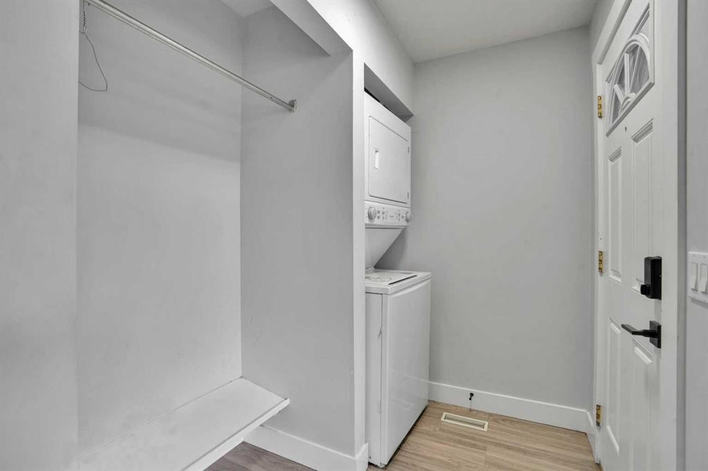 44 Falmead Road Ne, Calgary, AB - Indoor Photo Showing Laundry Room