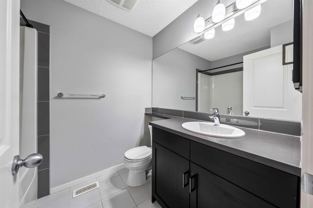 623 Walden Drive Se, Calgary, AB - Indoor Photo Showing Other Room