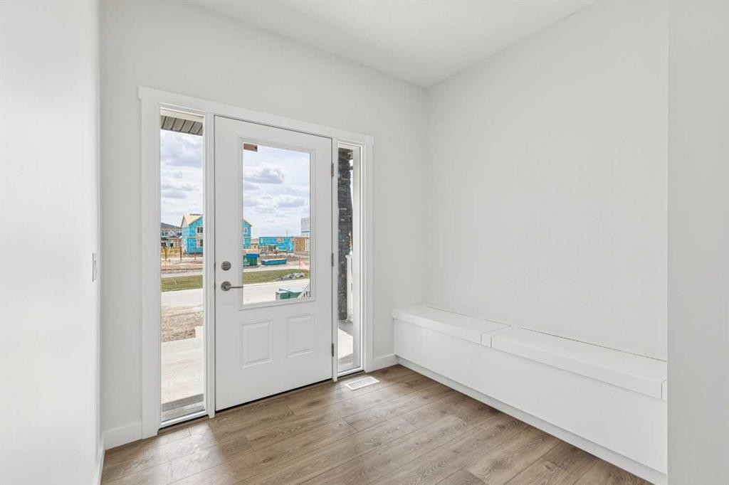 10 Quartz Gate, Balzac, AB - Indoor Photo Showing Other Room