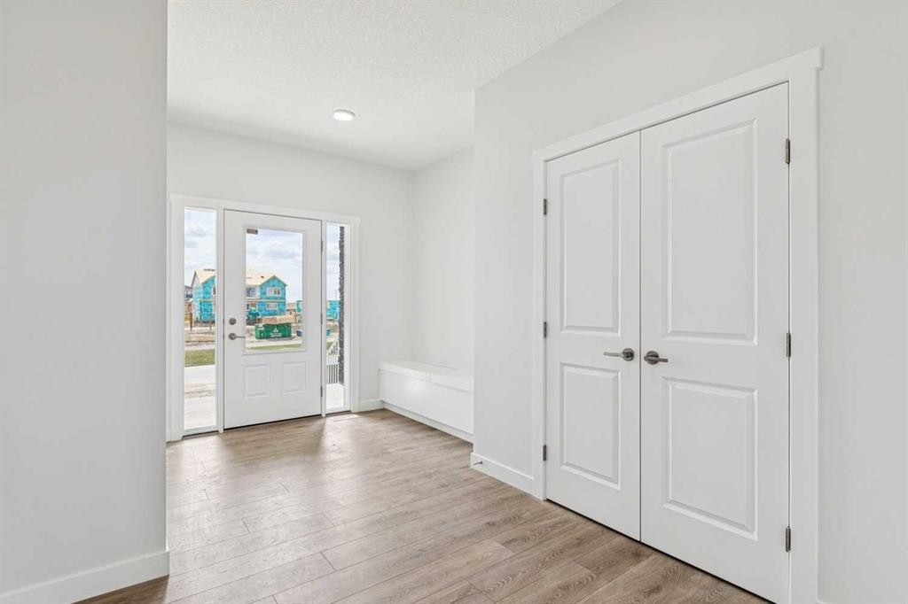 10 Quartz Gate, Balzac, AB - Indoor Photo Showing Other Room