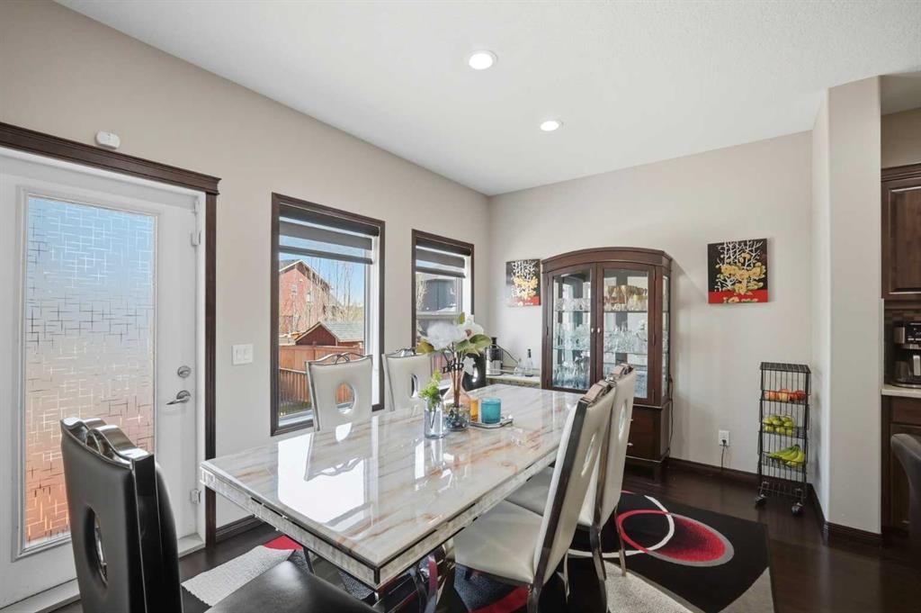 233 Aspenmere Circle, Chestermere, AB - Indoor Photo Showing Dining Room