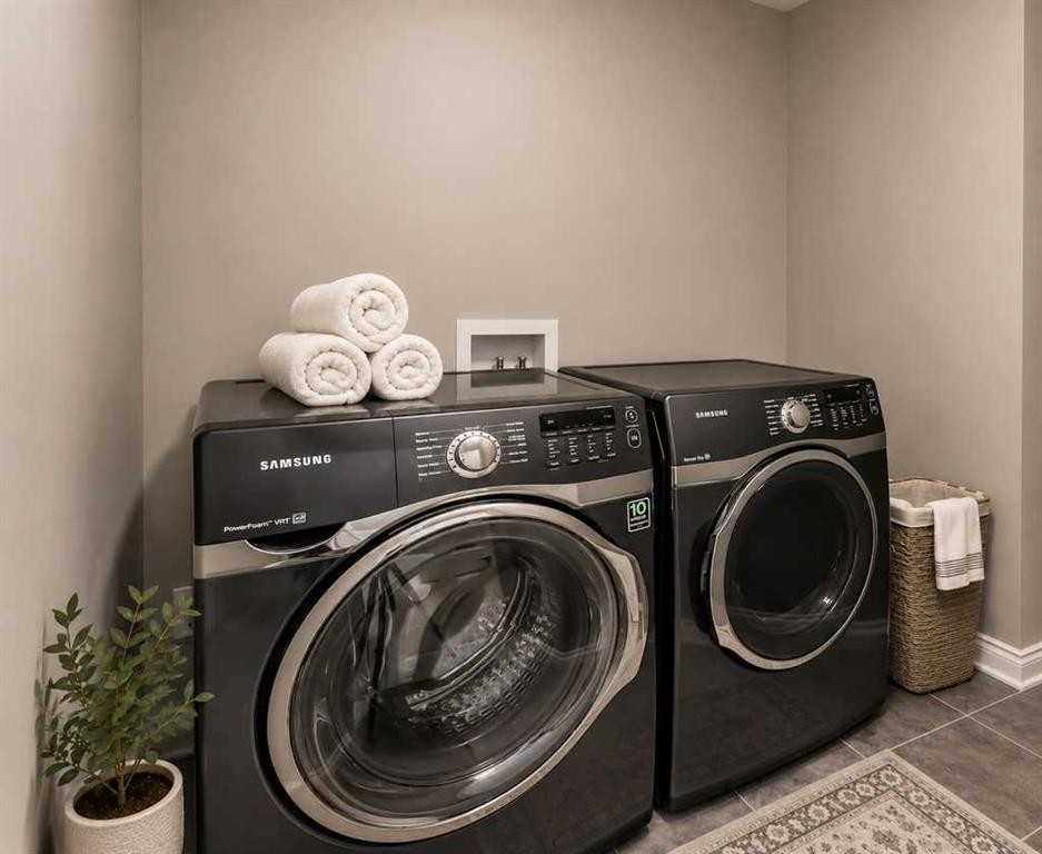 23 Aspen Summit Mount Sw, Calgary, AB - Indoor Photo Showing Laundry Room